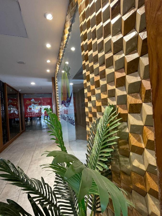 Hotel Holiday Pride Aurangabad  Ngoại thất bức ảnh